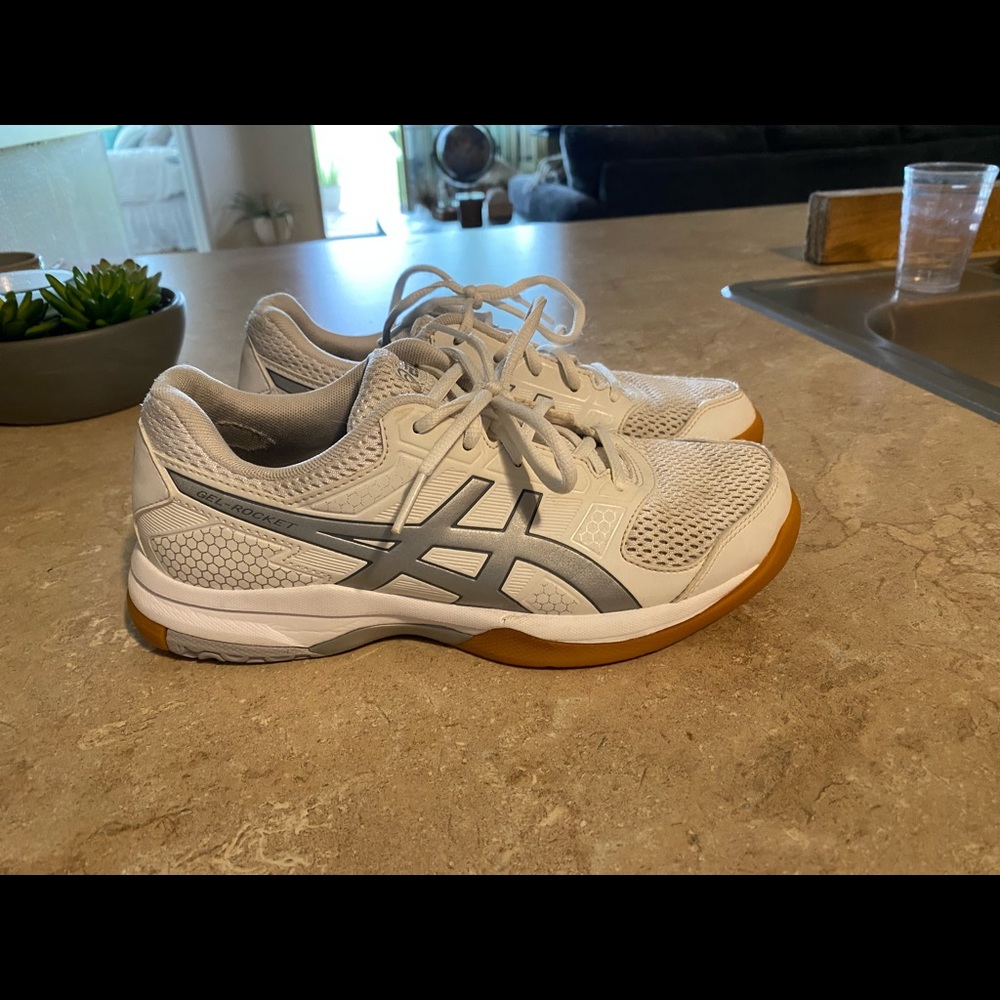 COPY - ASICS volleyball shoes